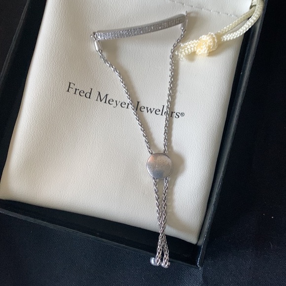 Fred Meyer white gold Diamond bracelet - Picture 3 of 5